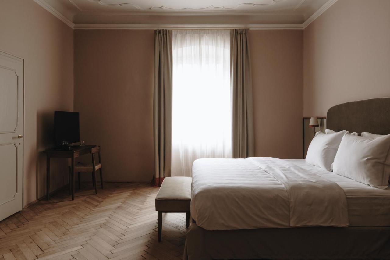 Parkhotel Mondschein, A Member Of Design Hotels Bolzano Exterior foto