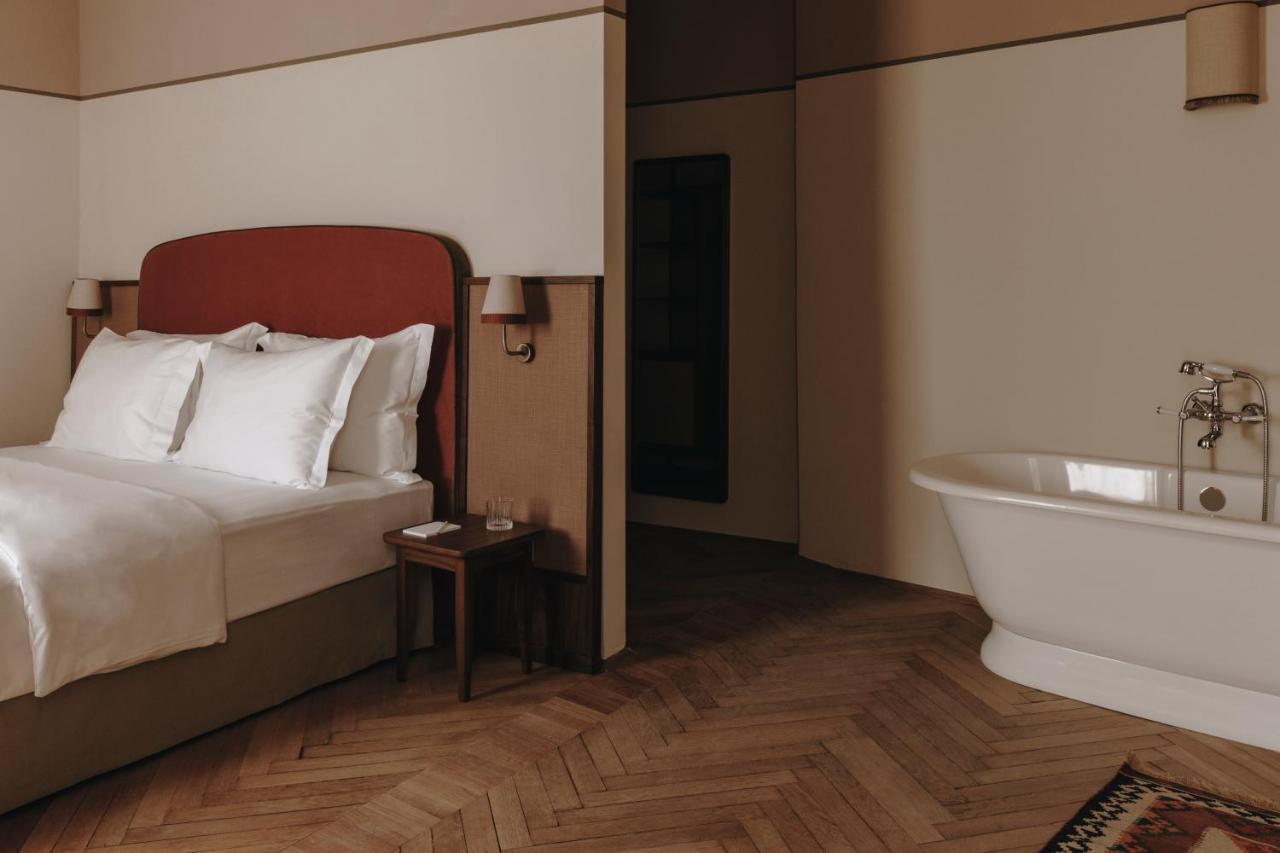 Parkhotel Mondschein, A Member Of Design Hotels Bolzano Exterior foto