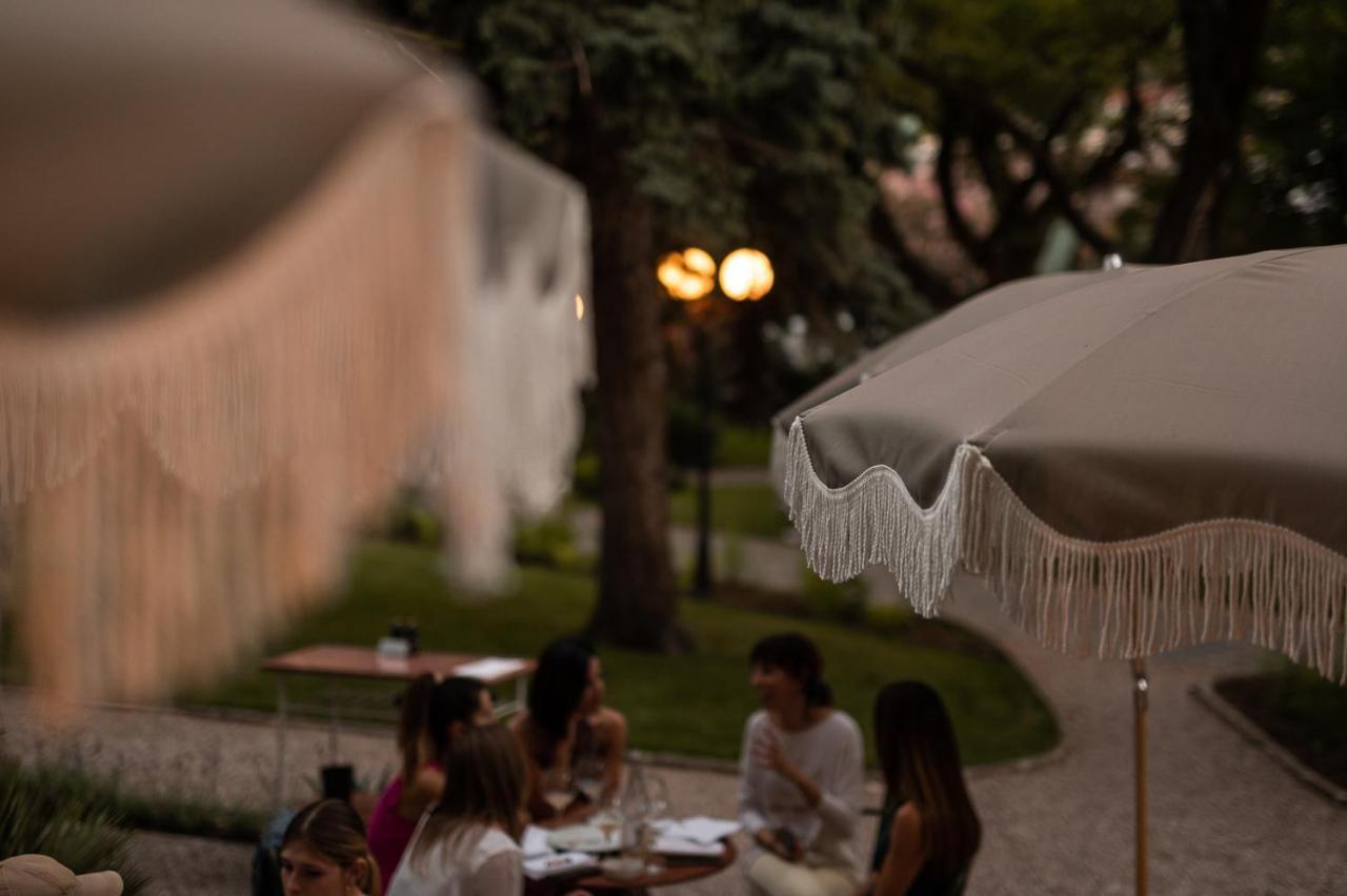 Parkhotel Mondschein, A Member Of Design Hotels Bolzano Exterior foto